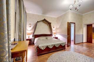 Гостиница Зорянка Ростоши Большой двухместный номер с 1 кроватью-1